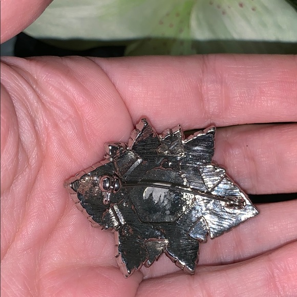 CZ Diamond Broochin EUC - Picture 3 of 3